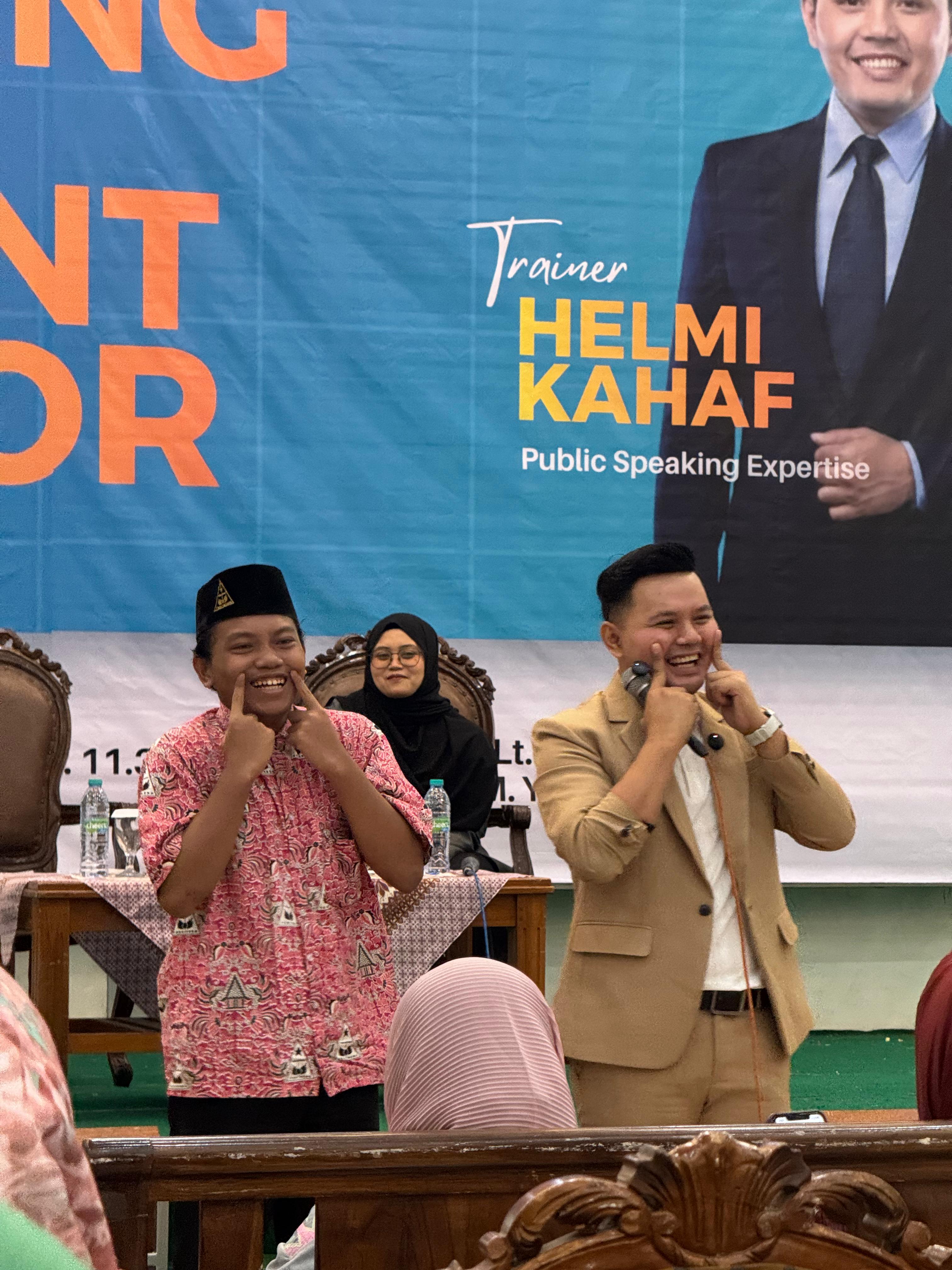 Pelatihan Public Speaking dan Content Creator: Santri Tebuireng Siap Menginspirasi Dunia